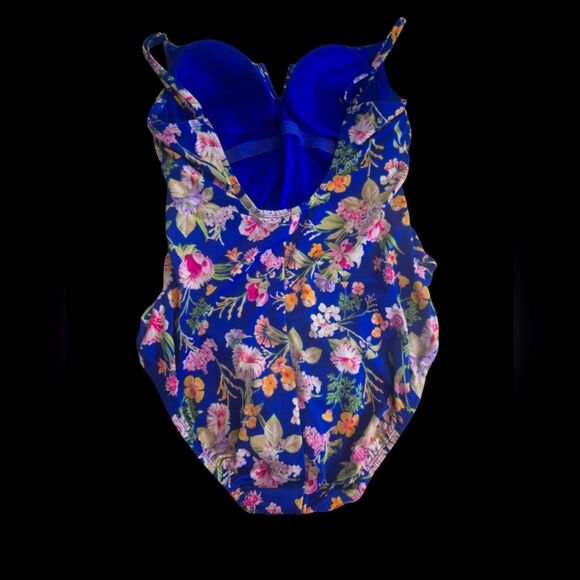 Splash into Style with Time and Tru Floral Swimsuit - Size XL (16-18) - Picture 6 of 7